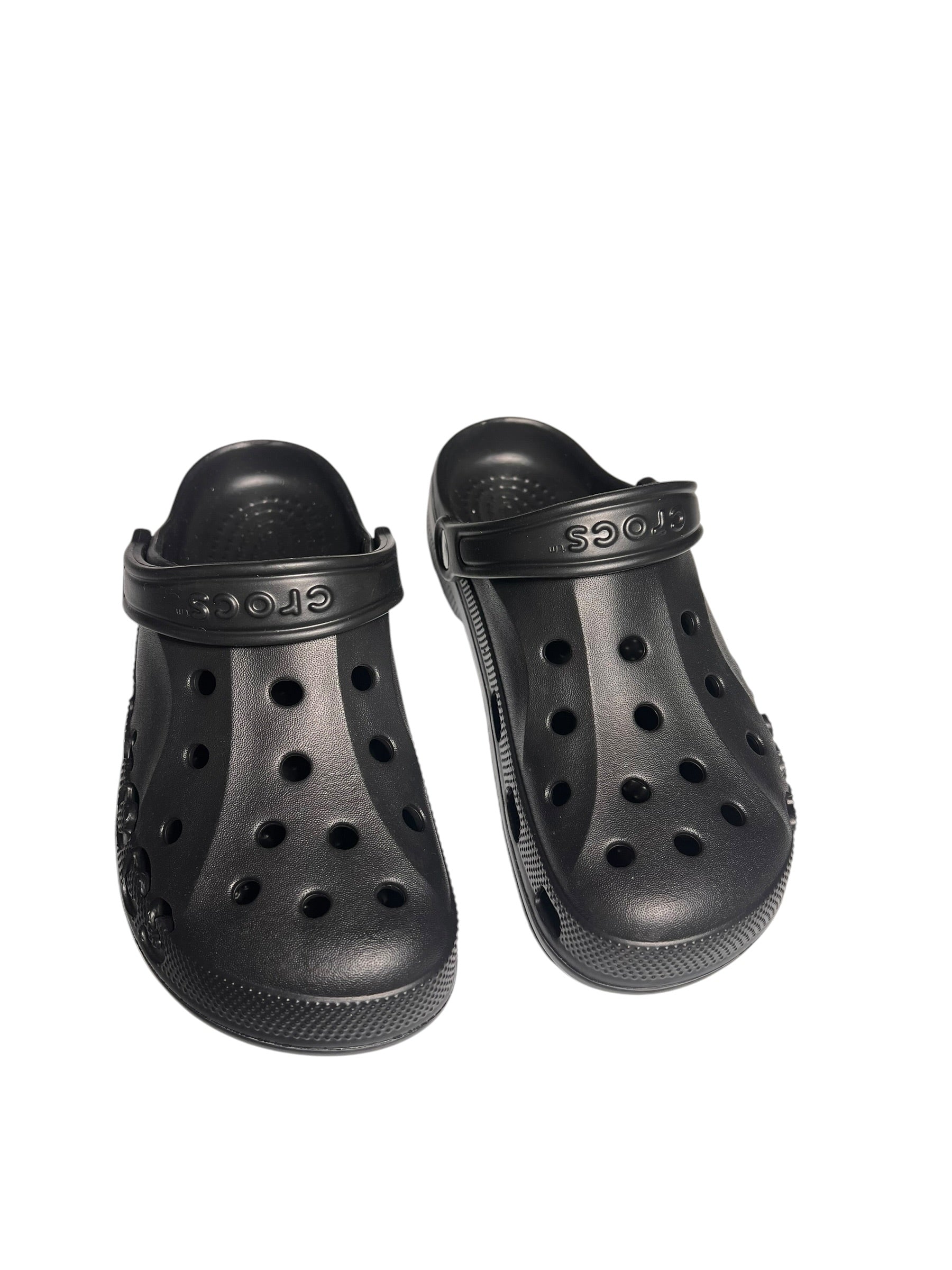 black cut clogs